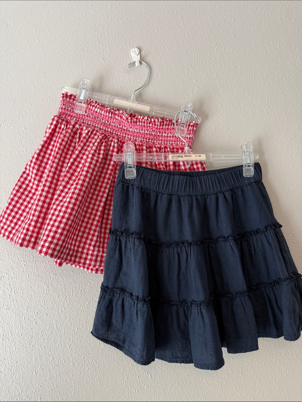 Bundle of Gap Kids size 10 gingham skirt and A&F Kids navy skort